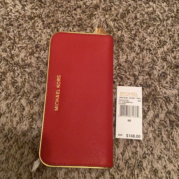 Michael Kors Red Jetset Travel Specchio Leather Zipper Wallet - Picture 13 of 13